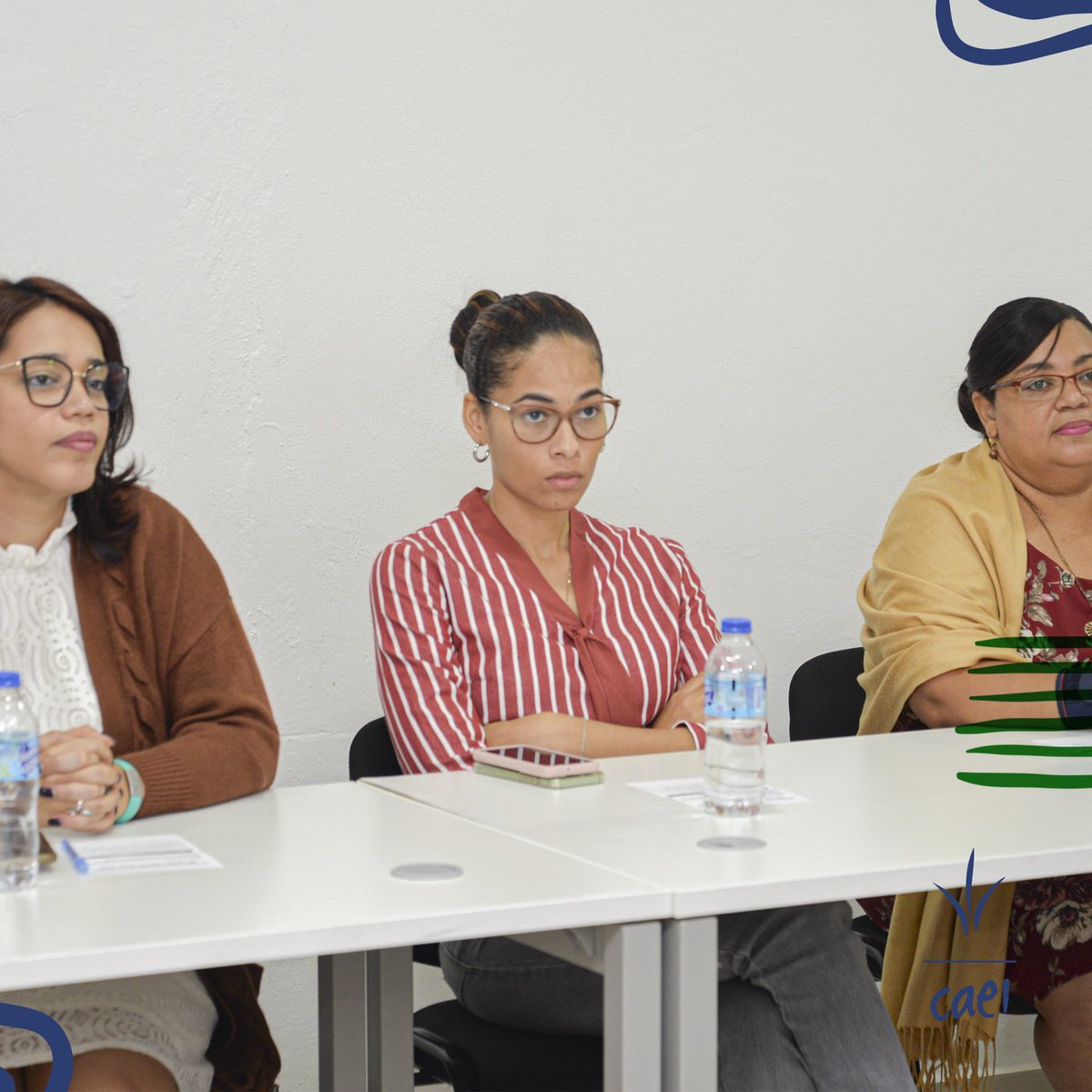 CAEIrd's tweet photo. CAEI expresa su agradecimiento por ser tomado en cuenta para participar en esta iniciativa, que de seguro redundará en beneficios para sus colaboradores. Entiende que es un compromiso de unidad, para sumar y aunar esfuerzos en pro del bienestar de la gente.
#CAEIRD https://t.co/XVC0KhbwIn