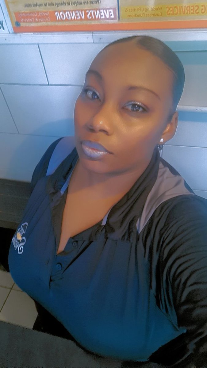 juicyblaque's tweet photo. @MarketingBully_ https://t.co/r9rSiTnRb5