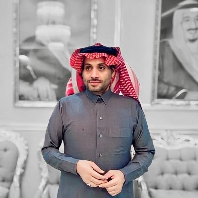 hilaly_1377's tweet photo. بيض الله وجهك بياض يشيع ويبدي في كل ريع
يابن عمي طيبك وزودك يزود
لوتقاطبنا اللحى والا أختلفنا

ان رقيت سنود قلنا لك سنود
وان خلفت الشور قلنا ماخلفنا

بيننا يمكن نعديهـا الحدود
وعند الاجناب يتمارون بولفنا

حن عضودك كل ما احتجت العضود
والله ان يـشكون الأعدا من صلفنا

الرفق غالي على سلم الجدود
ورثنا اللي وارثينه من سلفنا
 @AbuRakan505