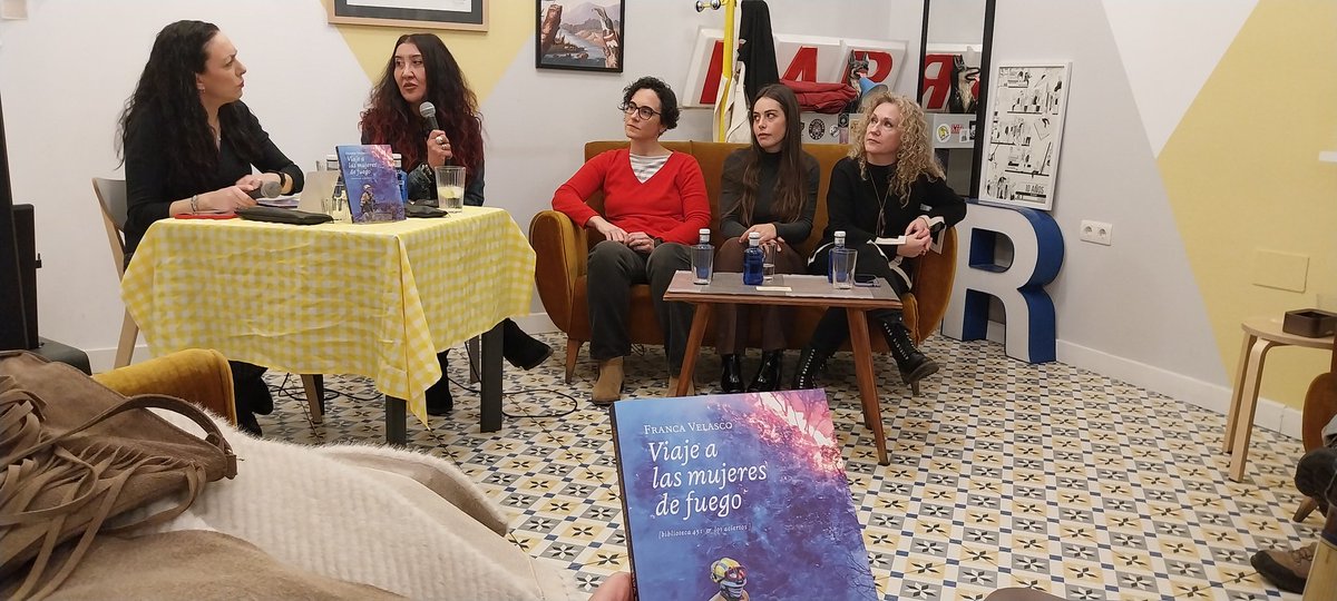 Rus_sanz's tweet image. Ellas son ejemplo de lucha. #viajesalasmujeresdelfuego #IncendiosForestales #jcyl #tragsa 
Hoy en #Leon