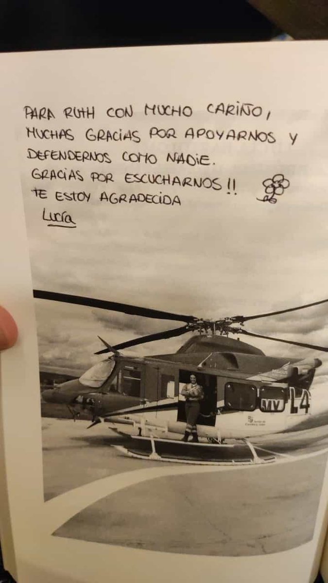 Rus_sanz's tweet image. Ellas son ejemplo de lucha. #viajesalasmujeresdelfuego #IncendiosForestales #jcyl #tragsa 
Hoy en #Leon