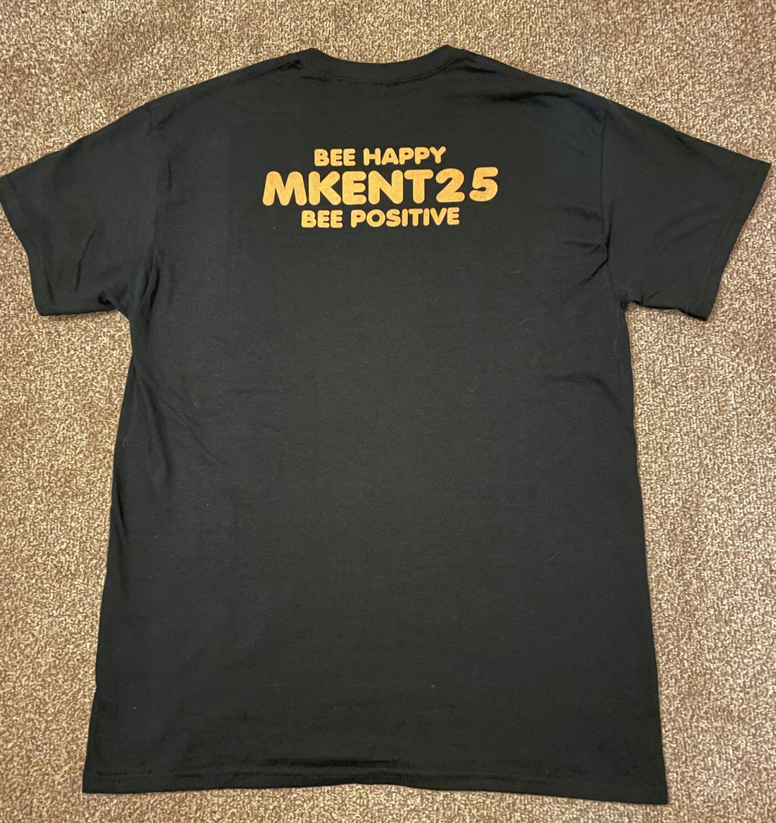 I’ve just received my customised merch from <a href="/ml1lyy/">Mel🐝</a> Top gifter in January’s subathon. it’s always been a pleasure supporting you, this will be a reminder to me everytime I wear it. 💛🐝💛🐝