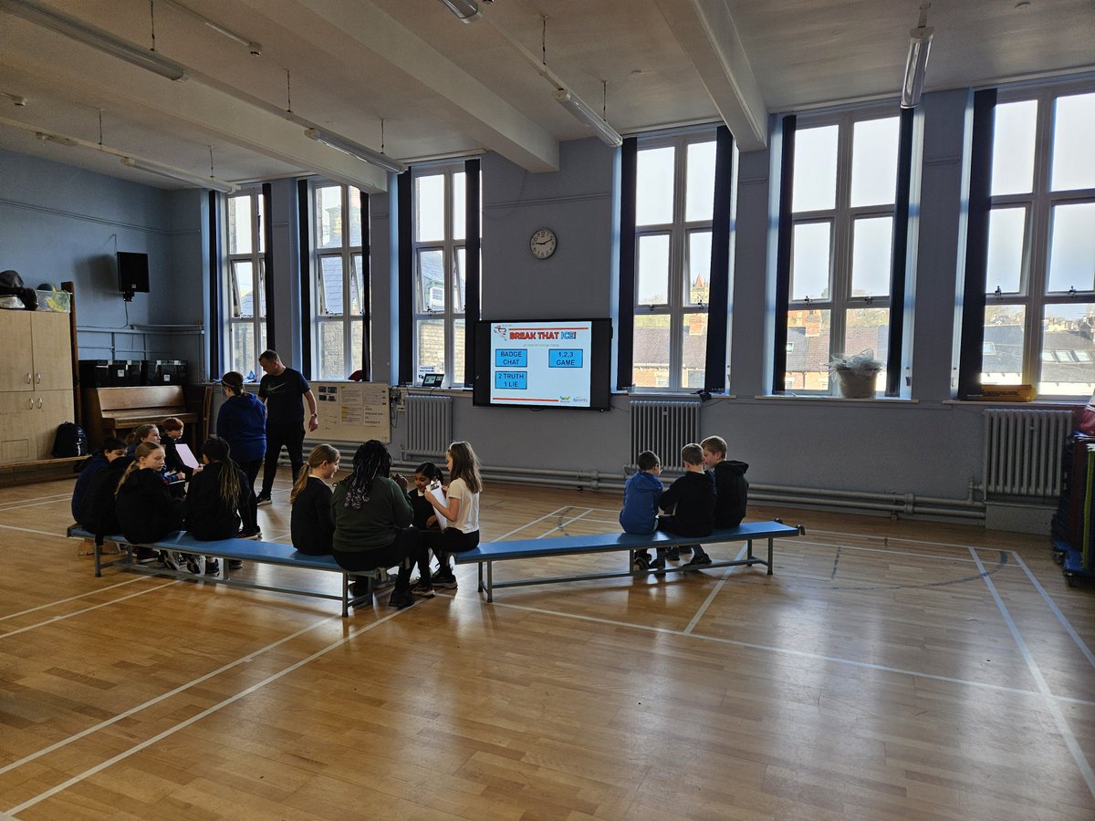Thank you to <a href="/PointsLN/">Points Learning Network</a>'s Andy (<a href="/westfieldSGO/">Sheffield SGO</a>) for coming in today to deliver Sports Leaders training to some of our Y5 &amp; Y6 pupils.

We have 16 Pupils who have organised a rota &amp; are raring to go on Monday to help support other pupils during their active play.

🛝⚽️🏀🏈⛹️‍♀️🏓🥅