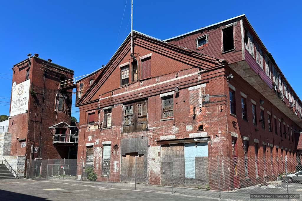 hiking • railtrails • reviews • maps

Eastern Promenade Trail, Portland ME
4⭐ 1.8 miles ea way • Easy difficulty
trailspotting.com/2024/02/easter…

#RailTrails #Railroads #Maine #Portland #PortlandME #Bicycling #Cycling #NewEngland #Trains