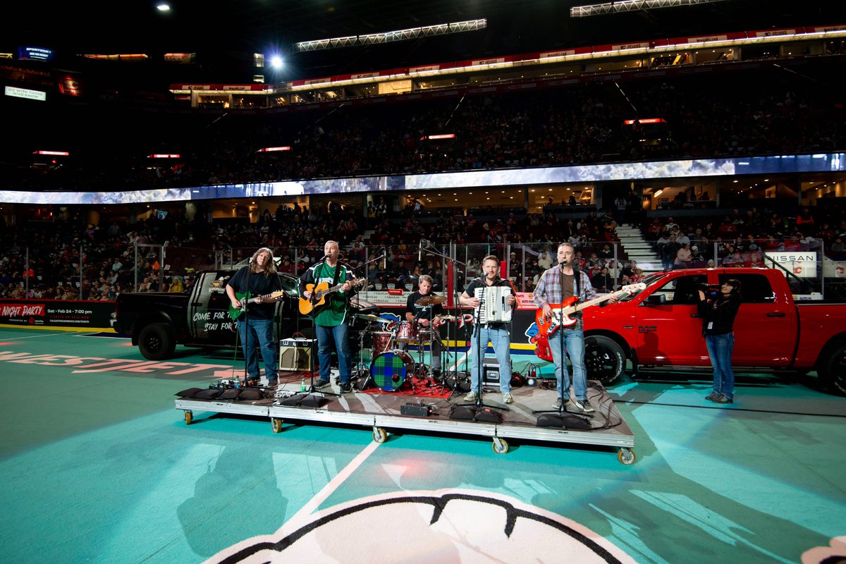 Live music, Kiss the Cod, Trip to Halifax Giveaway, 17 Goals, and a huge party🥍! Oh, and that was just a Sunday game at the Dome. We are back tomorrow night for the @NLLRoughnecks and Philly Saturday style. Still tickets available >> calgaryroughnecks.com/tickets/ #ComefortheParty