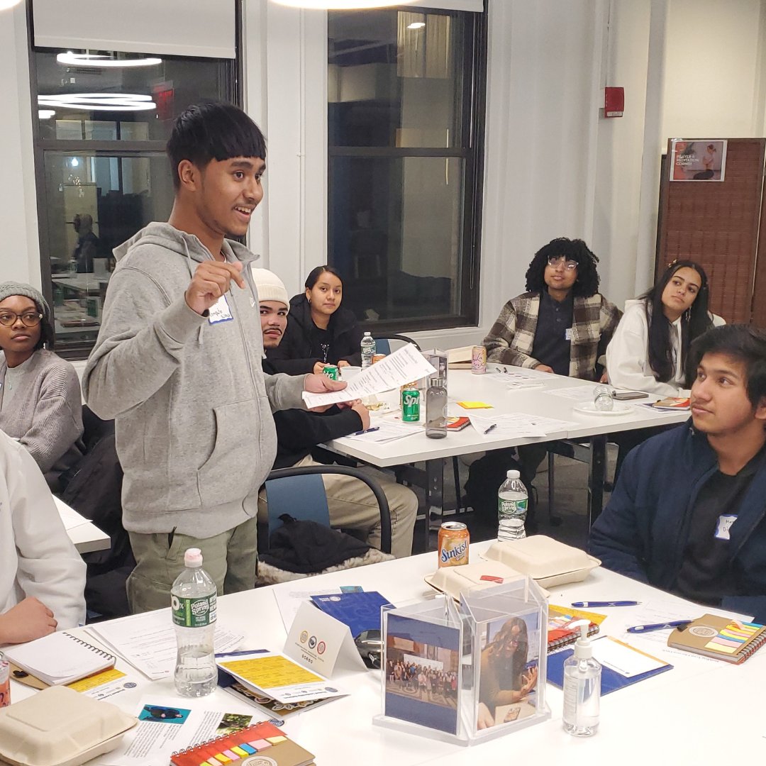 StudentLeadNet's tweet photo. Last month, we hosted our 5th annual #FutureSuccessSymposium! This year’s event was all about #careerprep, &amp; included an alumni panel, a presentation from @BeBraven, facilitators from @apolloglobal, &amp; a #resume 📜workshop. Learn more: https://t.co/nkWJ6aQGaY #FSS2024 #CareerPrep https://t.co/Zm8CWHSgzW