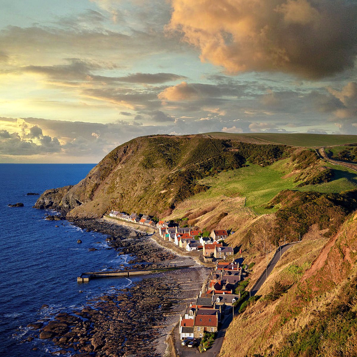 Crovie, Aberdeenshire @visitabdn @VisitScotland @ScotsMagazine #ThePhotoHour #StormHour #Aberdeenshire #Scotland