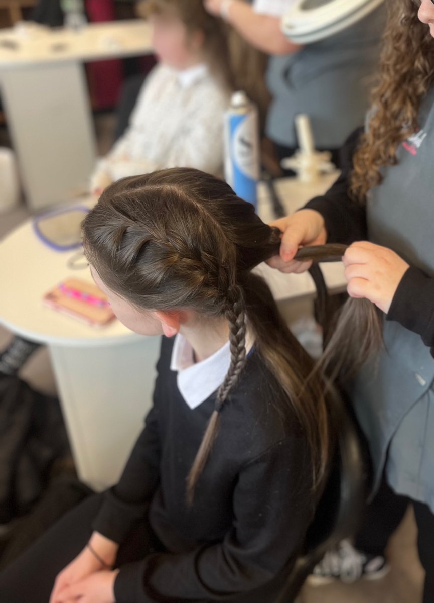 ‘Polished’ opened their salon doors today to deliver hair and nail treatments to pupils who had booked appointments  💇🏼‍♀️💅🏼 Huge well done to everyone involved on the organisation and delivery of this event 🩷 <a href="/IrvineRoyalAcad/">Irvine Royal Academy</a> <a href="/AyrshireHair/">HairBeautyCompTherapyMkupArtistry@AyrshireColl</a>