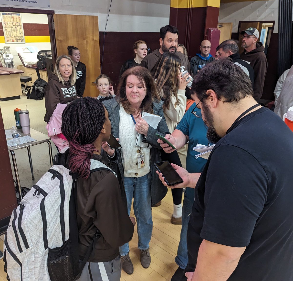 CHSRoughRiders's tweet photo. VGB- Final 
@PIAADistrictXI 3A Quarterfinals
ROUGH RIDERS 47 - Executive Education 36
#GoRoughs 🏀 https://t.co/3kEjbVXPNZ