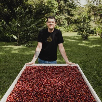 geozio's tweet photo. #NewProfilePic https://t.co/JJducn1sL6