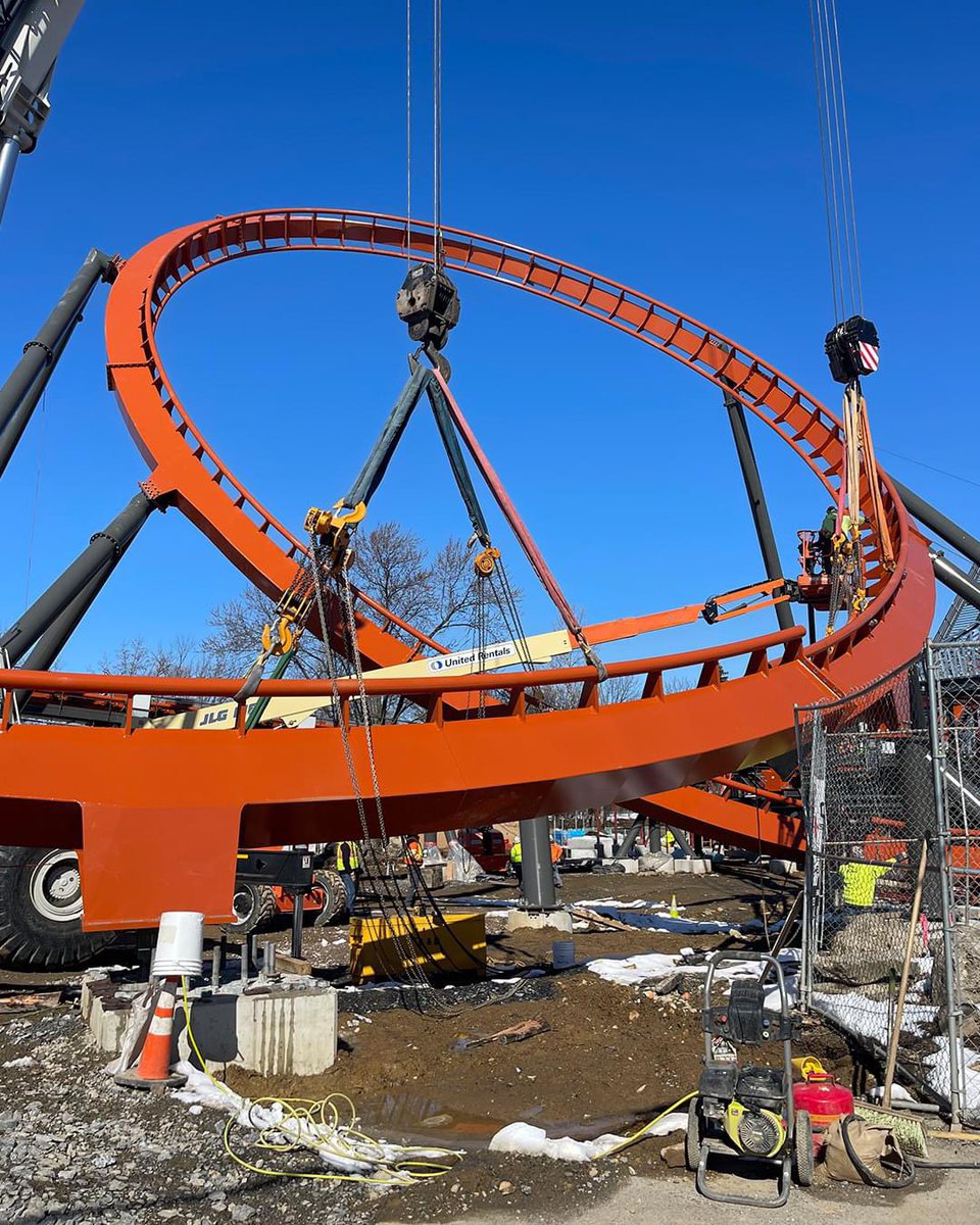 BuckeyeCoaster's tweet photo. The Tilt Loop is officially complete at Dorney Park & Wildwater Kingdom! #DP2024 #DorneyPark
📸: @DorneyParkPR https://t.co/KMTMMaD3wg