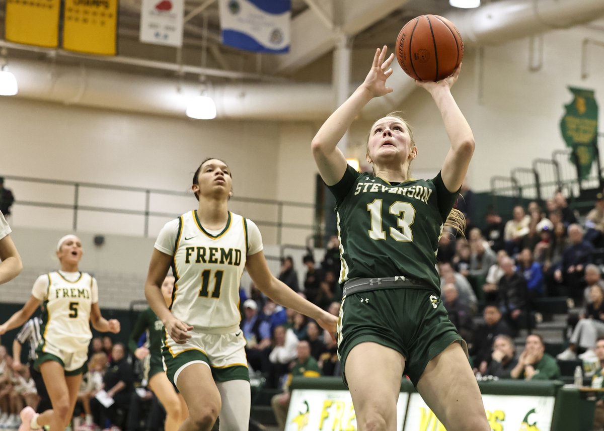 Congrats to our Varsity Girls' Basketball team for a fantastic season! We are so proud of you!💚💛 @SHSPatRiot @SHS_girlshoops 📸 @joellerner