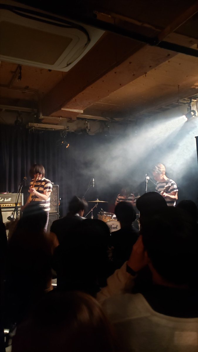 Bingoresonator's tweet photo. 昨日も楽しかった。
初めて5678見たけど、ユーメイドリームは感動したなぁ。
#bobbysbar
#thefadeaways
#stompinriffraffs
#the5678s https://t.co/mHuVgi5jEL