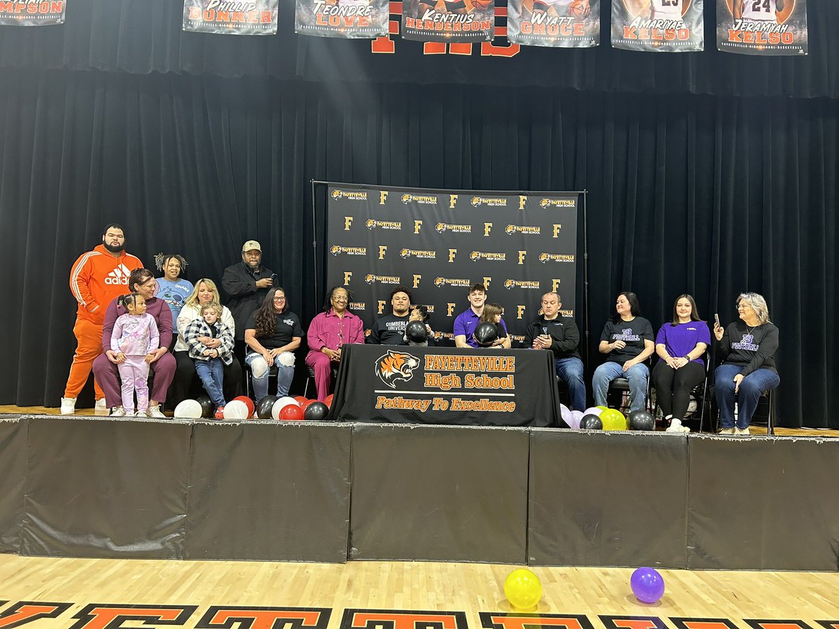 DCJ_15's tweet photo. Congrats to two Tigers signing on to play at the next level. @27calvin1 to @CumberlandFB and @AlexYoung4414 to @BethelUniv https://t.co/xTlkPEw1q3