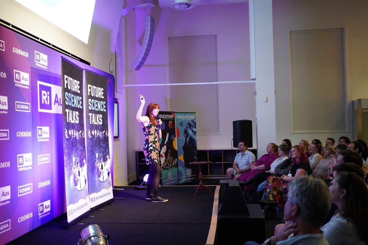 Well, that was a blast 💥 

Had such an amazing time speaking at @ScienceTalksAU @ADLfringe last night at @riaus! Can’t wait to do it all again on Monday (sold out!). There are a few tix left for tonight’s show (different speakers) - which will be awesome! adelaidefringe.com.au/fringetix/futu…
