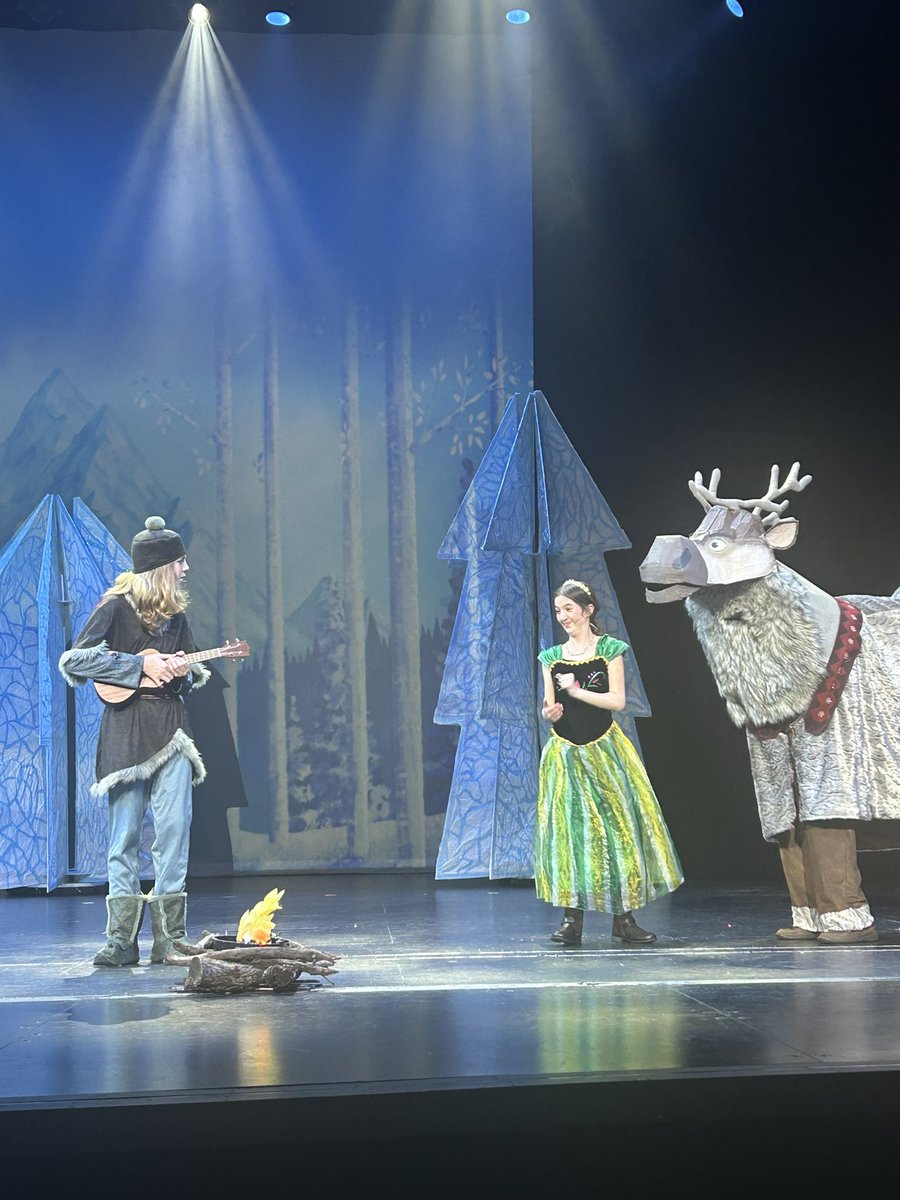 Ridgeview Theatre presents Frozen tonight and tomorrow - tickets at finearts.roundrockisd.org #rrisdacts