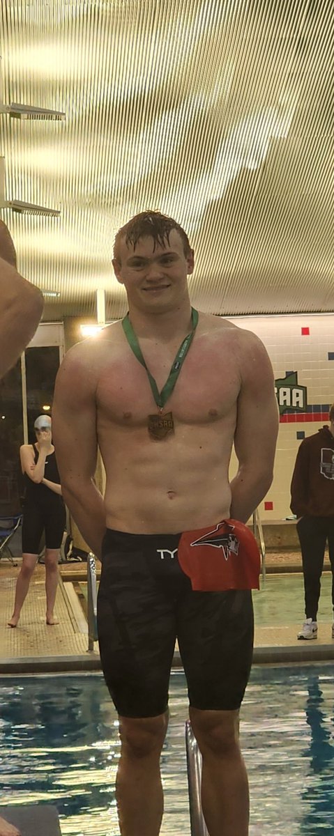 Brody Hicks finishes 6th overall at the D2 State meet!