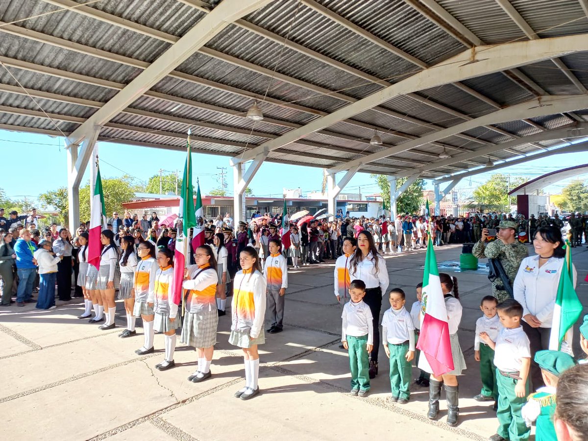DifCajeme's tweet photo. PARTICIPA CADI 1 EN ABANDERAMIENTO DE ESCOLTAS 👧🧑✅️ 

Emotivo evento de quema de banderas llevado a cabo hoy en instalaciones del Cbtis 188 en el marco de las celebraciones por motivo al Día de la Bandera, este próximo 24 de febrero.

#DIFCajeme #cadi1 #DiaDeLaBandera https://t.co/aikEXfCKJc