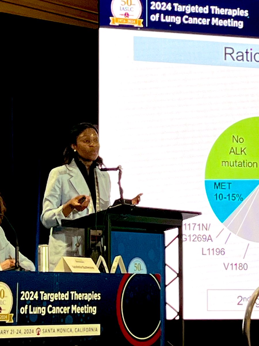A dynamic, engaging, and thoughtful discussion of ALK-independent resistance mechanisms by @IbiayiMD. She asks: is the first line actually the best setting for deploying combination therapies? 🔥 #TTLC24 @IASLC @MGH_WiO @MGHThoracicOnc