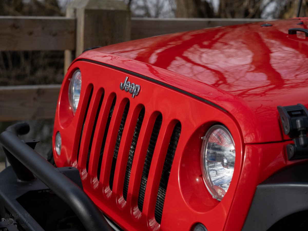 Up close and personal on this Front End Friday, enjoy all!

#jr_jeep #frontendfriday #jeep #wrangler #jeepwrangler #jeepwave #4X4life #jeepvibes #dailydriver #jkwrangler #jeepjk #getoutside #upgrades #jeepfreaks #jeepsofinstagram #jeepjeep  #jeepphotography #FrontEndFriday