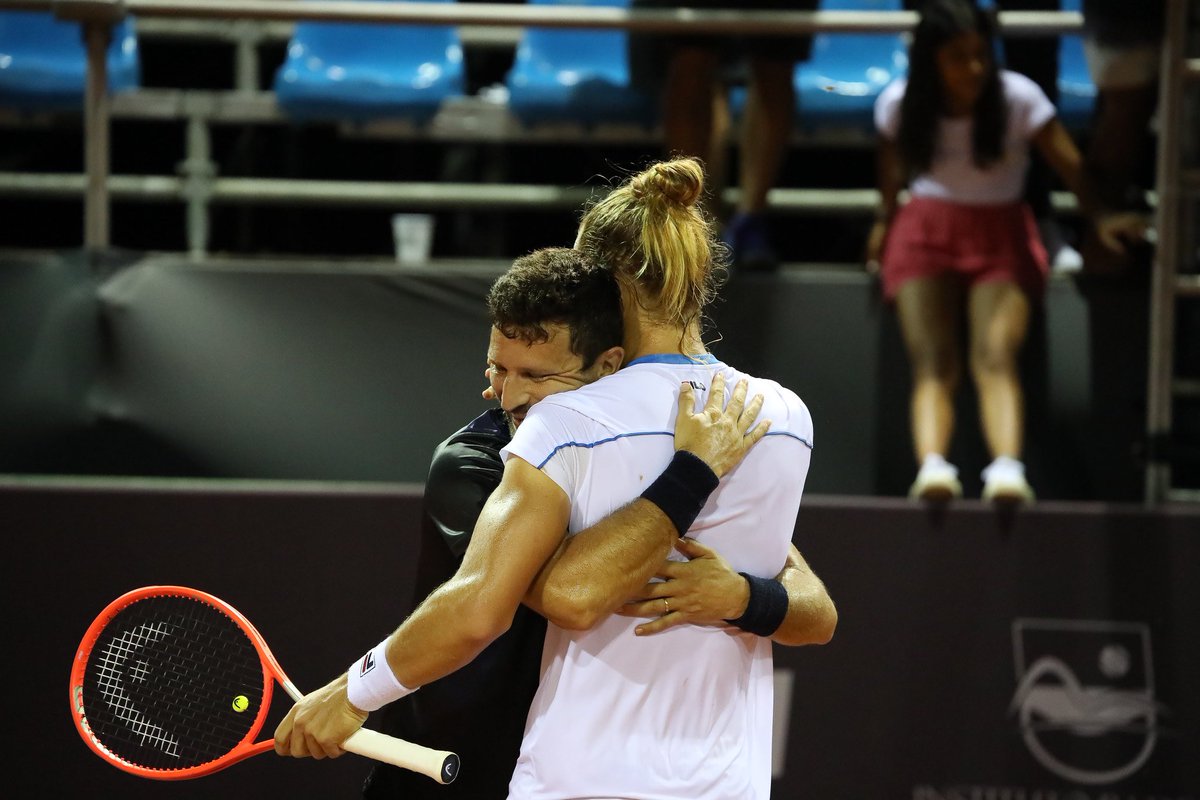 PrimerSetCol's tweet image. Soberbia actuación de Nico Barrientos junto al brasileño Rafael Matos para meterse en la gran final del ATP 500 de Río de Janeiro