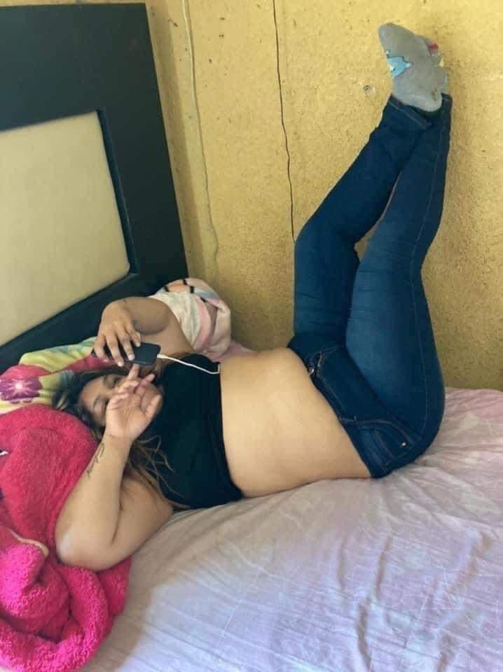 “No la molesten que está en la pieza estudiando”
yo en la pieza: