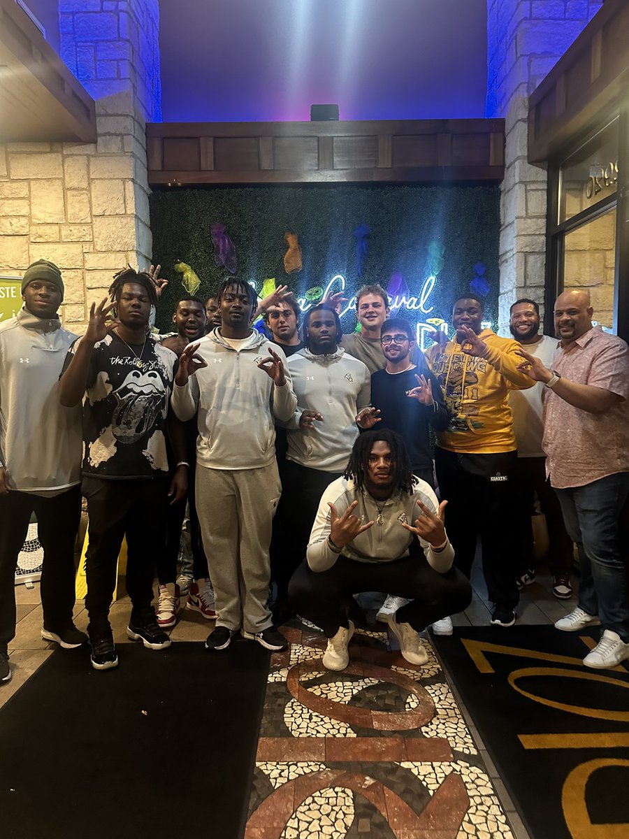 Good fellowship with the #TrenchMonsters #Fam1ly