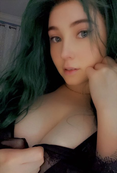 Watch Jewel / Megan 💕's leaked NSFW photo on TwXstars