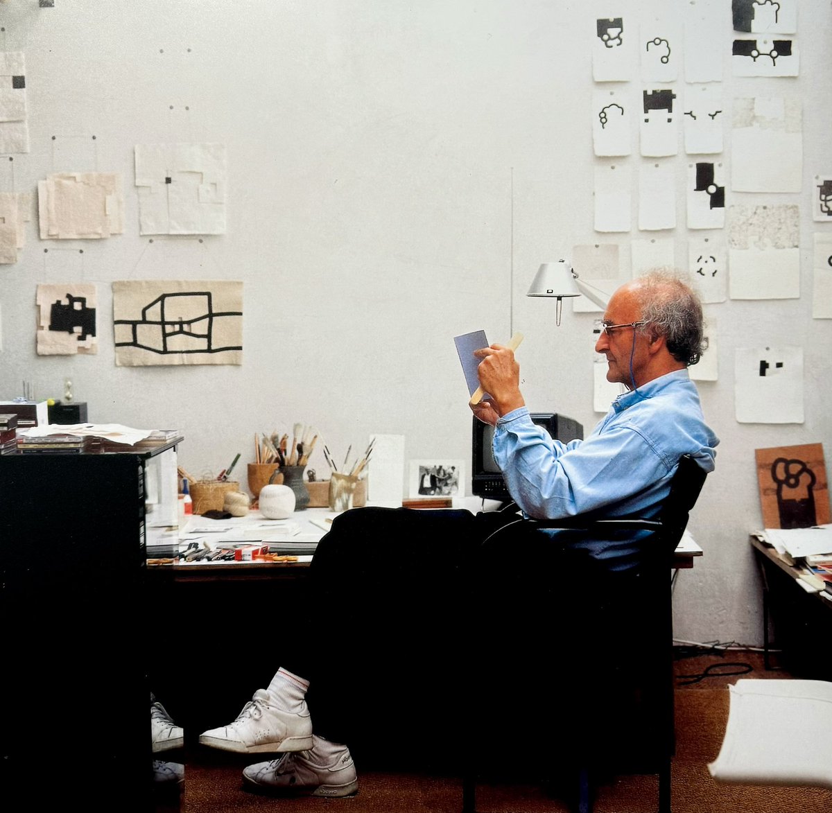 Esta noche, emitimos un Hora 25 realmente especial desde Chillida Leku. 

La foto es de Jesús Uriarte, uno de los invitados de un programa que me hace mucha ilusión.