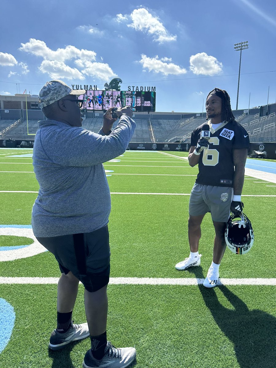 It’s a wrap from practice. The stage is set for game day. #LegacyBowl Saturday 3pm live on NFL Network on deck.