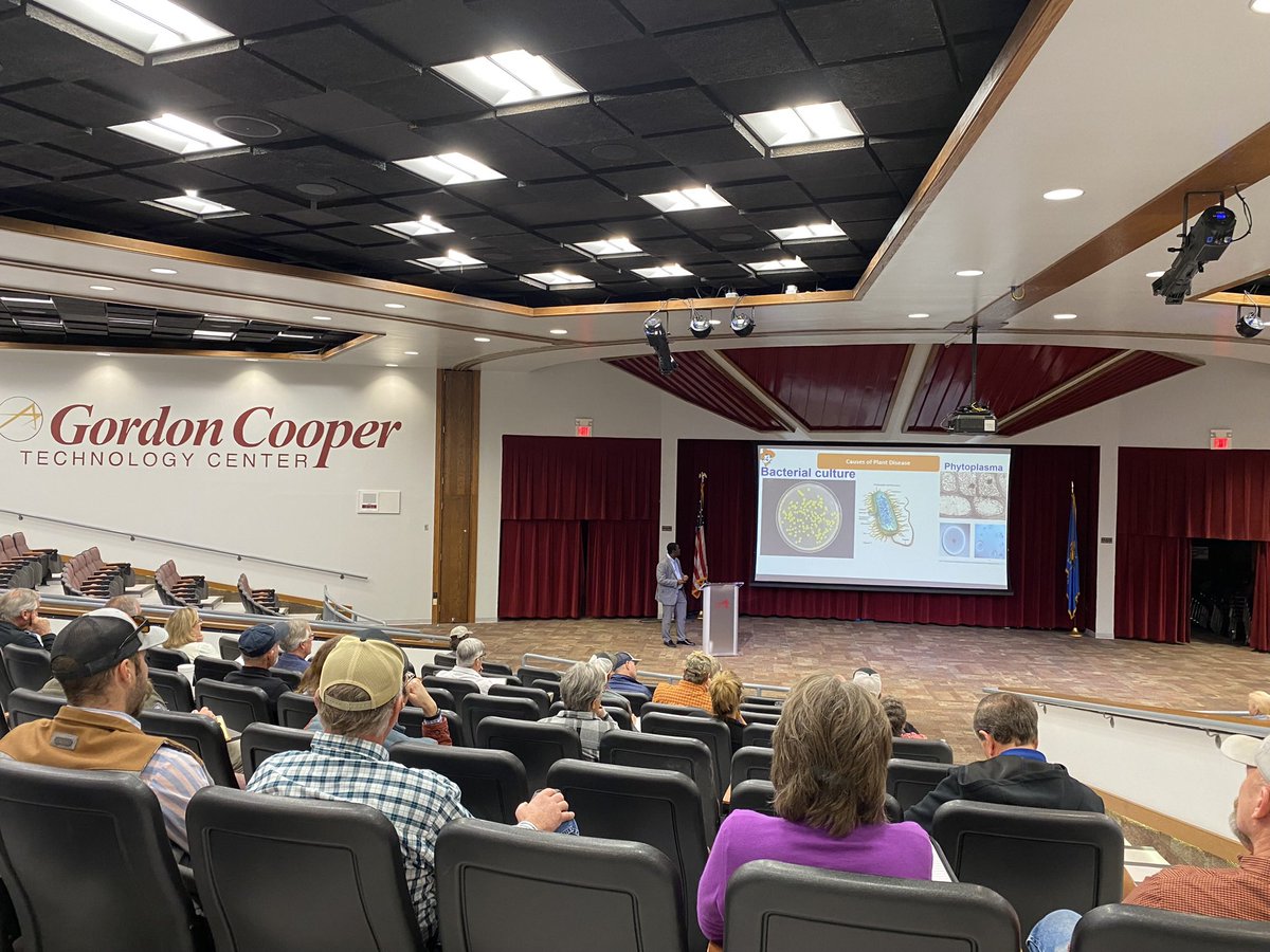 beckyleecarroll's tweet photo. Yesterday’s Pecan pest workshop featured several speakers including Dr. Mustafa Jibrin, Kelly Seuhs, Kevin Shelton, Charles Luper, Kenton Stanley, and Becky Carroll. https://t.co/pJLWfkT0qY