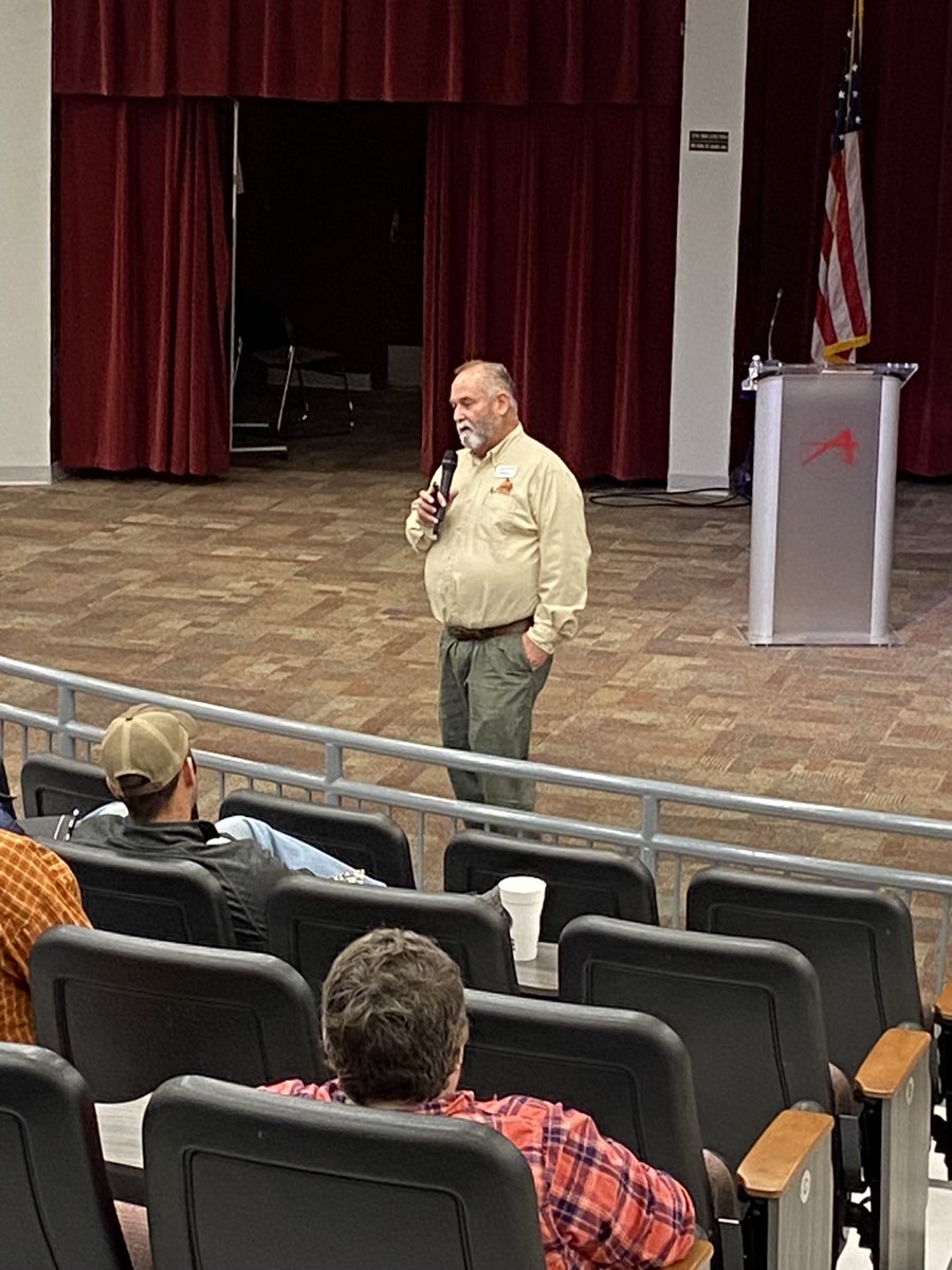 beckyleecarroll's tweet photo. Yesterday’s Pecan pest workshop featured several speakers including Dr. Mustafa Jibrin, Kelly Seuhs, Kevin Shelton, Charles Luper, Kenton Stanley, and Becky Carroll. https://t.co/pJLWfkT0qY