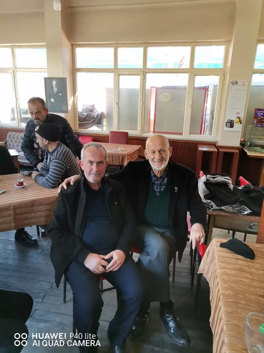 İlçe yöneticimiz Akif GÜL ve Doğançay Mahallemizde ikamet eden değerli büyüğümüz Ersat ARIN amcamızla günün anısına.... Koca Çınarimiza Allah sağlık sıhhat versin inşallah.