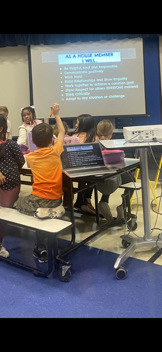 Melissa Pamer tweet media