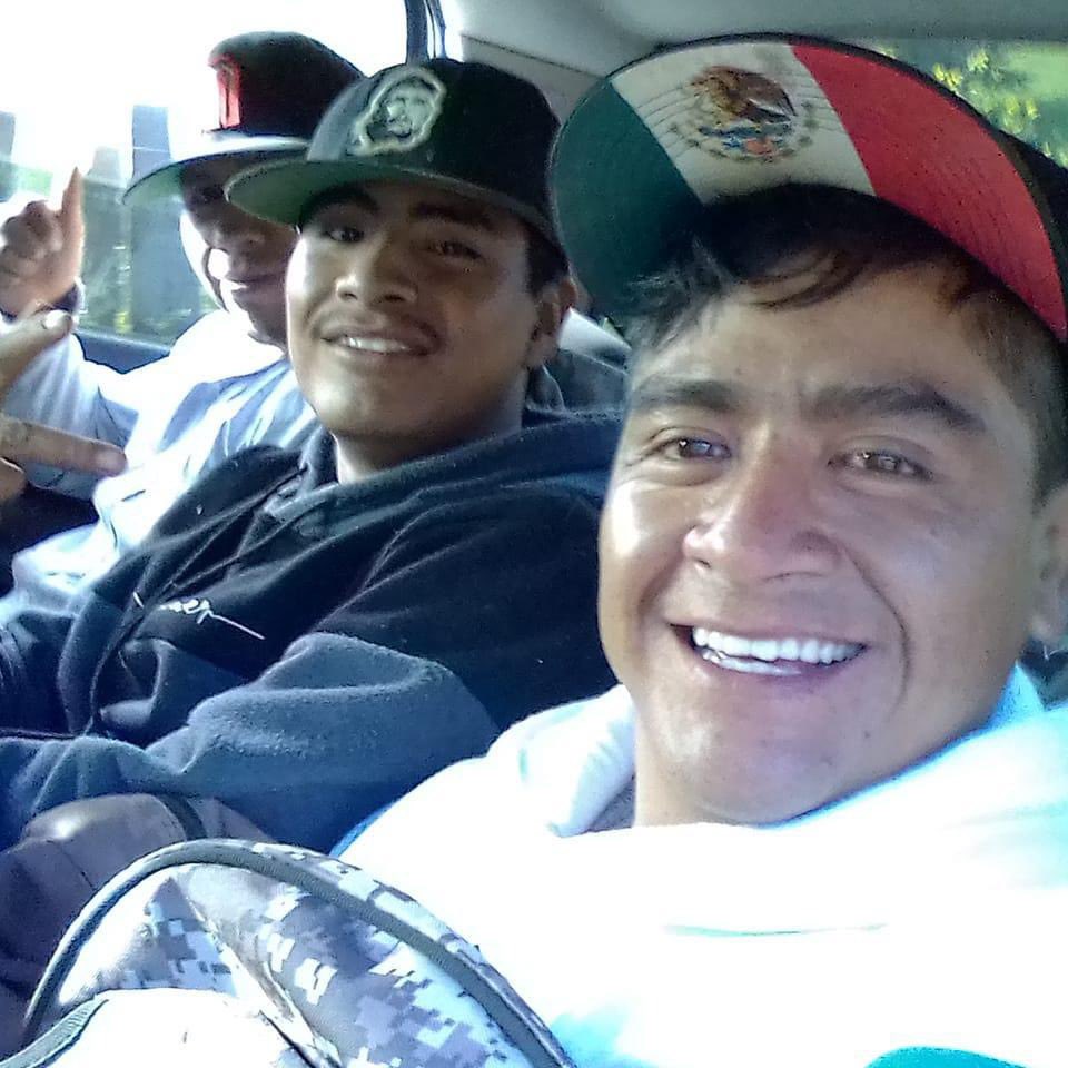 Armando61150734's tweet image. #TEPETONGO #ZACATECAS SICARIOS DEL MAYO ZAMBADA #CDS MZ RAYAN LA PARED DE UNA VIVIENDA QUIEN TRAÍA LAS SIGLAS DE LAS 4LETRAS #CJNG 
 LOS WACHOS ANDARÁN ATRÁS DE CÁMARA 🎥 BIENDO TODO @DemonioTtv