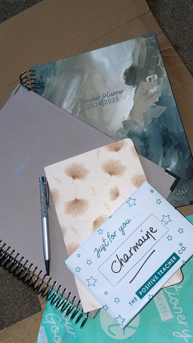 ᴄʜᴀʀᴍᴀɪɴᴇᴡᴀʟʟ✨ tweet media