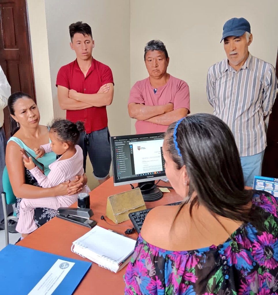 IEPS_Ec's tweet photo. #ElNuevoEcuador trabaja por la #EPS

Brindamos acompañamiento en todos los procesos de constitución de las organizaciones de la EPS. Esta vez, brindamos asesoría técnica en el proceso de cambio de directiva a #OEPS de los sectores limpieza y textil de la provincia de Napo. https://t.co/7kRSjZNj01