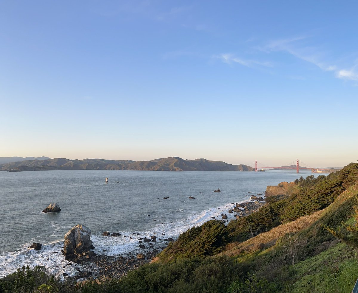 sfhellscape's tweet image. Coastal Trail at dusk
SF