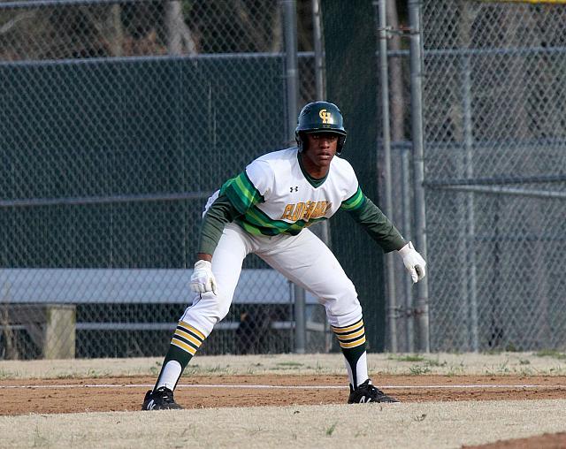 pmccreecross2's tweet photo. Sending well wishes for a great baseball season to all our baseball friends! Enjoy! I miss the days of Kendall stealing bases giving his coaches a heart attack!😁#memories # https://t.co/EJDPHIbFA6