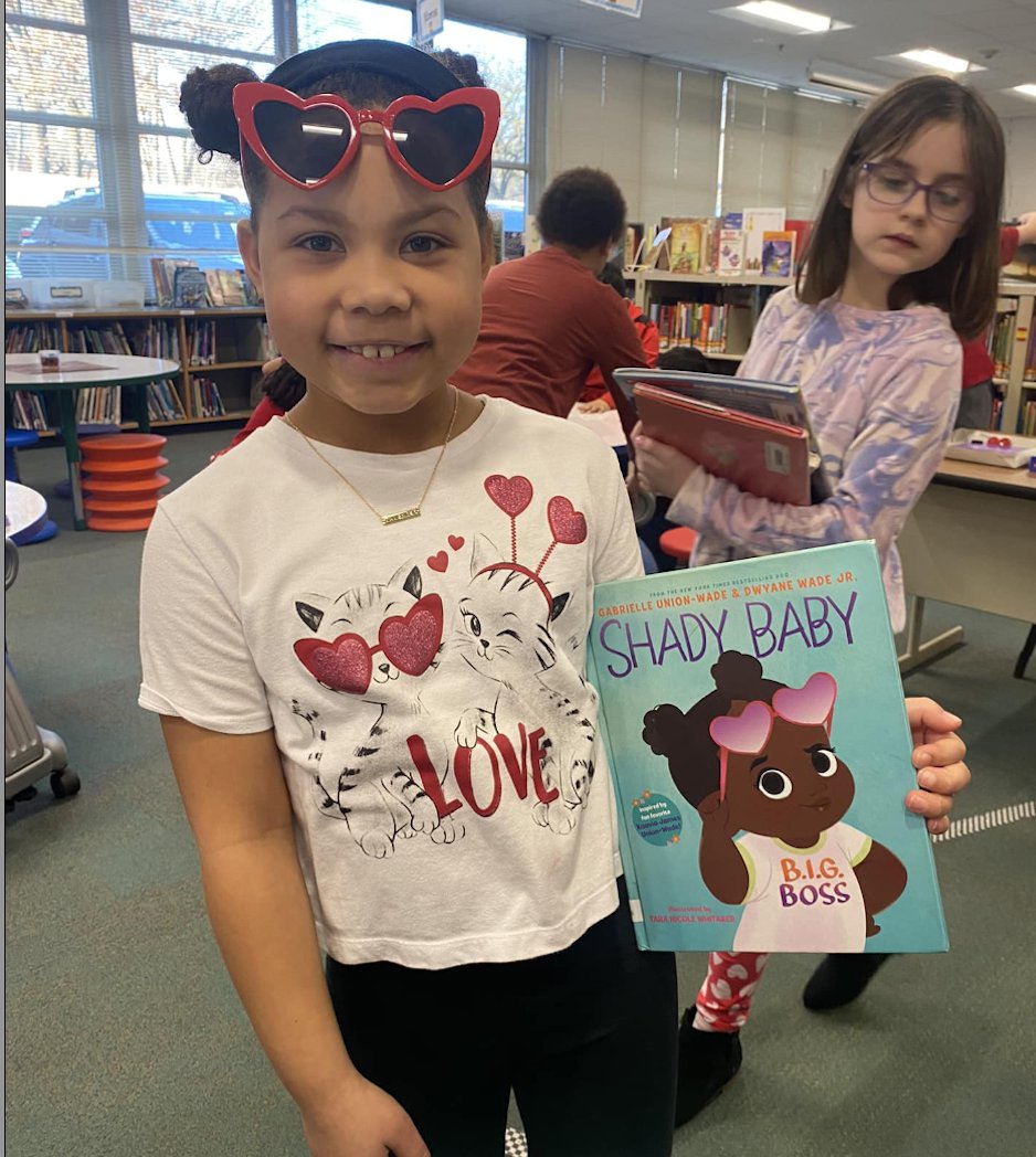 EWlibrary50's tweet photo. One of our readers was beyond excited to find the perfect book. #LifeintheW @Woodland50News @nicoledessine https://t.co/gd6t0kb435