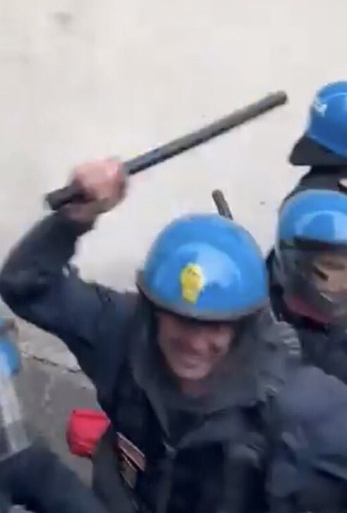 ROBZIK's tweet photo. Povera patria
Schiacciata dagli abusi del potere
Di gente infame, che non sa cos'è il pudore
Si credono potenti e gli va bene quello che fanno
E tutto gli appartiene

(Franco Battiato)
#Pisa https://t.co/5pNH4zbutF