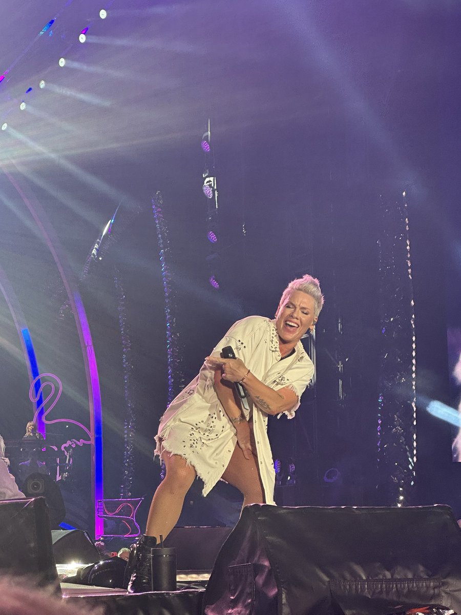 @Pink was Incredible last night she never fades to disappoint what a night it was forever keeps these memories 🤘🏼💖 #summercarnivaltour2024 #pink