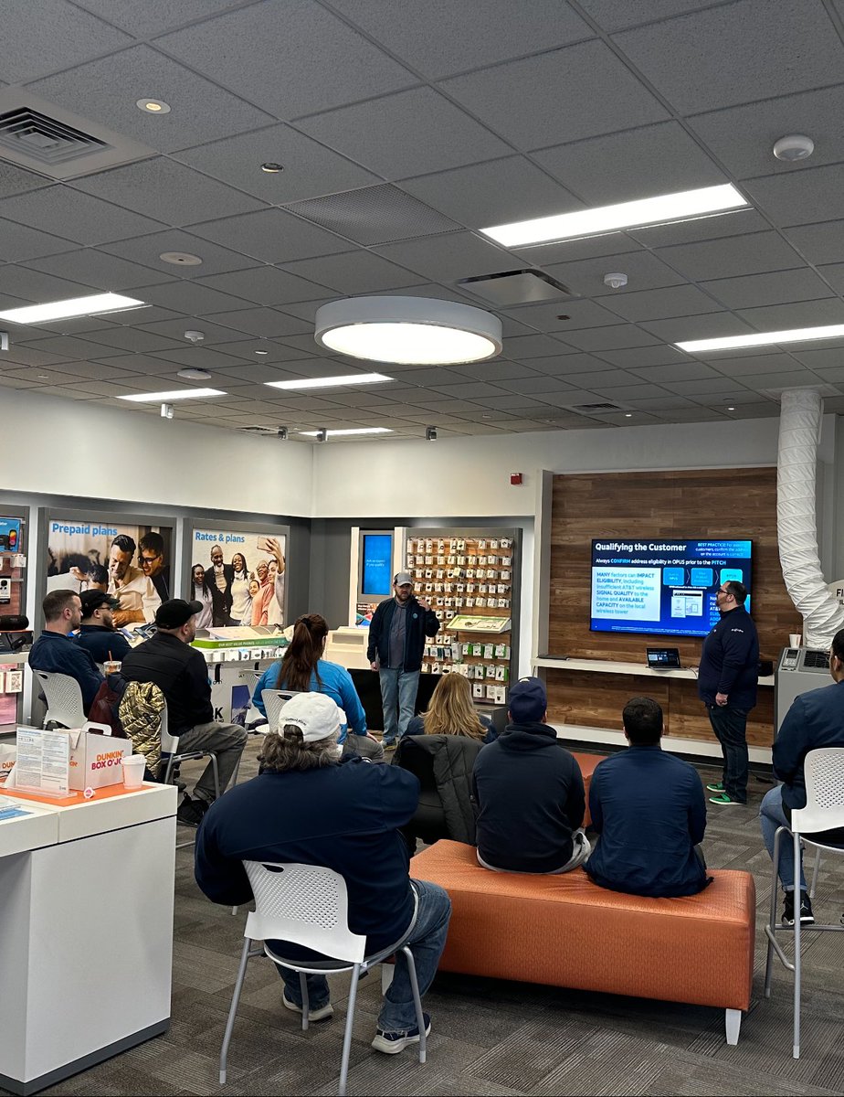 AIA has us all pumped up! TNT results going UP! 🧨🧨🧨 #internetair #connectingall #attemployee <a href="/joak80/">justin oakliff</a> ⁦<a href="/LillardDerick/">Derick Lillard</a>⁩ ⁦<a href="/emilywiper/">Emily Wiper</a>⁩