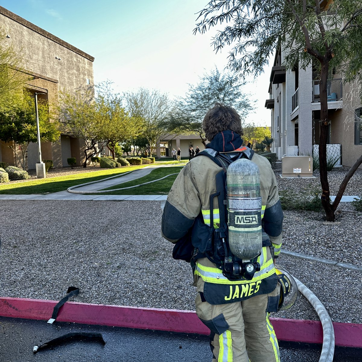 goodyearfire's tweet image. Yesterday, #GoodyearFire was dispatched to a #KitchenFire at an apartment complex.  Thankfully, firefighters made a quick stop.

Cooking #SafetyTips:
- Never leave your stove unattended
- Create a kid-free zone
- Keep an extinguisher nearby
- Smother grease fires

#CityofGoodyear