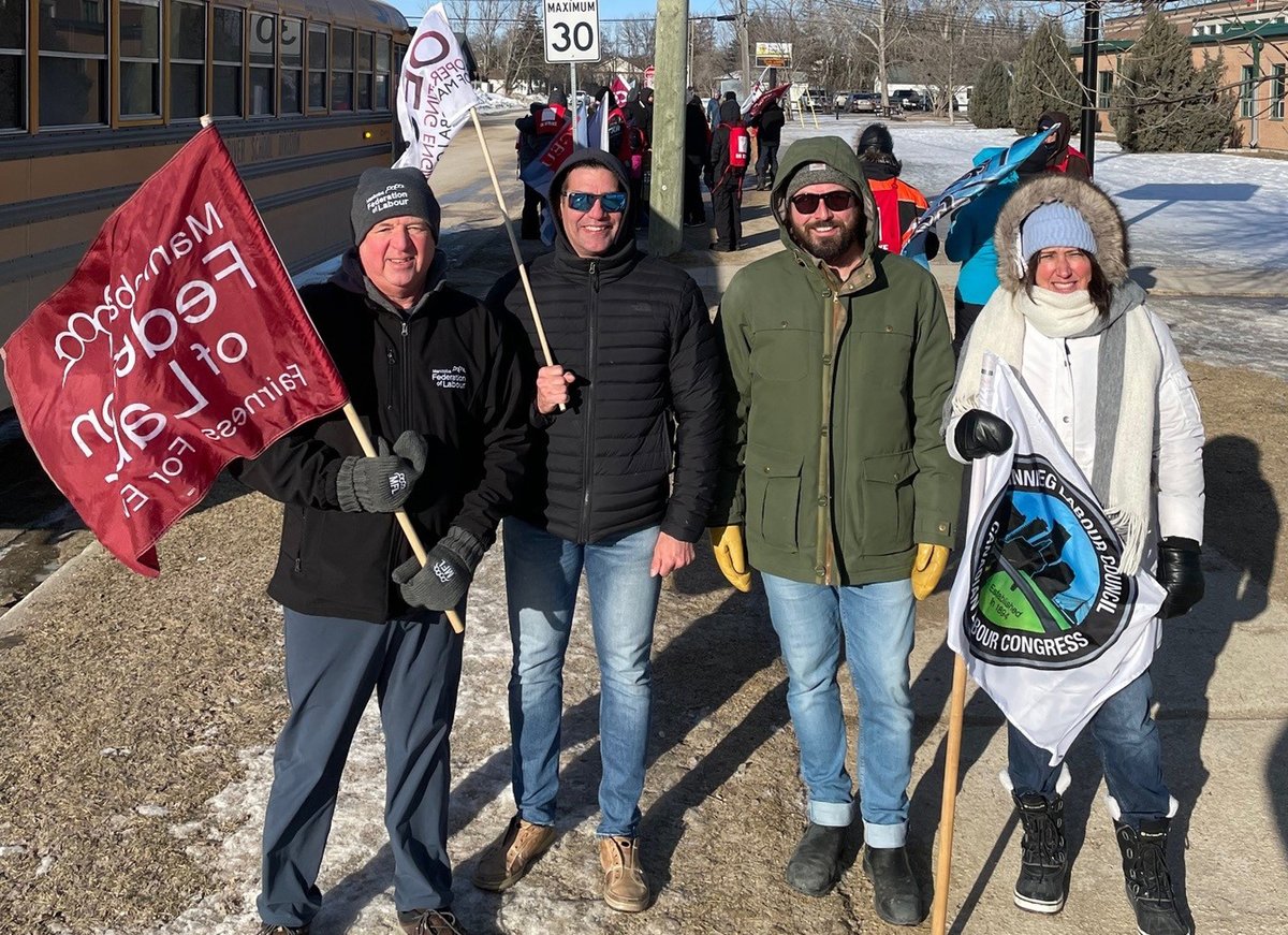 MGEUnion's tweet photo. Thank you to @MFLabour's  Executive Council for supporting Local 143 (Seine River SD Trades) members today on the picket line. It was a great boost for these members in their second week of strike action.
#catchup_keepup https://t.co/w5Oggtsg4A