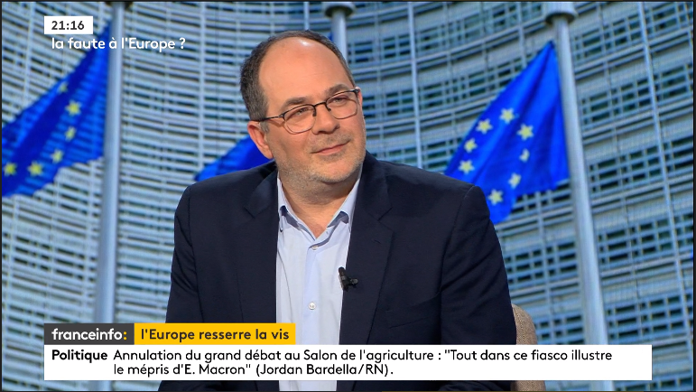 elisabeth_jutel's tweet photo. "En Europe on est en phase de récession et de crise. Il faut de l'investissement public. Il faut soutenir les entreprises, comme Biden le fait." @emmanuelmaurel @Gauche_RS @L_Deffontaines #reprenonslamain #reprendrelamain #Europeennes2014 @lafautealeurope @franceinfo #franceinfo https://t.co/scSQJy8LqU