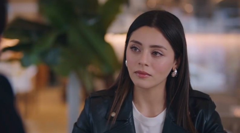 Rosachanceka's tweet photo. İlk sezondan beri Doğa'ya partner gelsin, Fatih onları her gördüğünde mutsuz olsun, kudum kudum kudursun ya da Doğa tek başına mutlu olsun diye bekleyen bana, Fatih'e birini getirmeleri ve senaristlerin Doğa'yı kudurtması inanılmaz tuhaf ve rahatsız edici geliyor imdattt.. https://t.co/LL5XB0dN7a