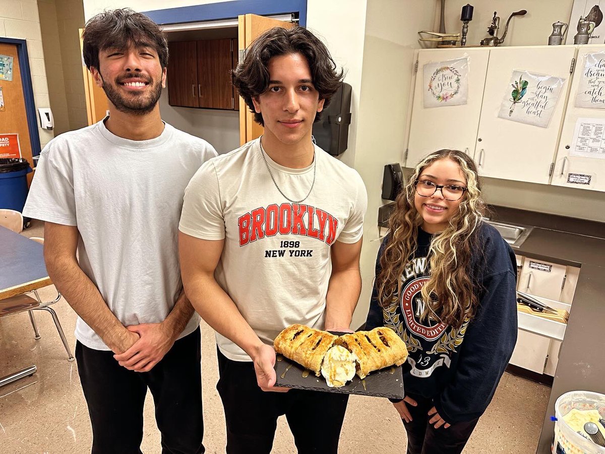 Apple Strudel in International Cooking 🇩🇪🍏