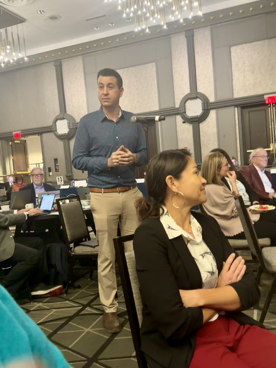 Drfdsmith's tweet photo. Passed a resolution at @APA Council of Representatives to support parents with disabilities 🙌🏾 @JasonCantone and his co-movers urge psychologists to advocate for the fair and equitable treatment of parents with disabilities. Passed! https://t.co/yuHpKlLZXH