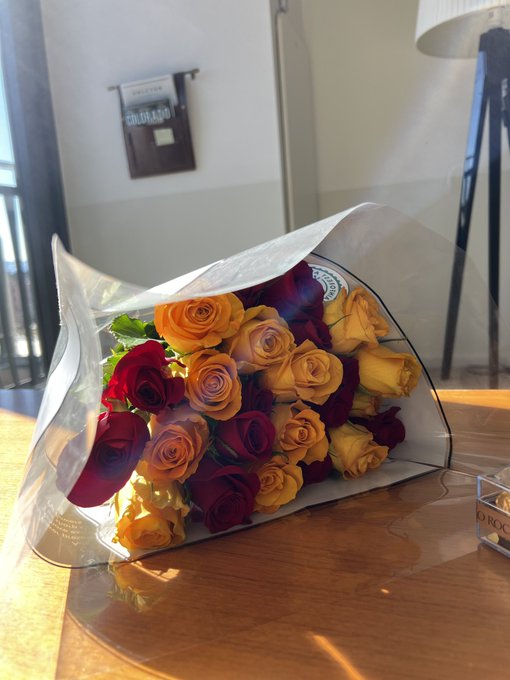 Princess Treatment 🤎 https://t.co/rK6sNqSNFU